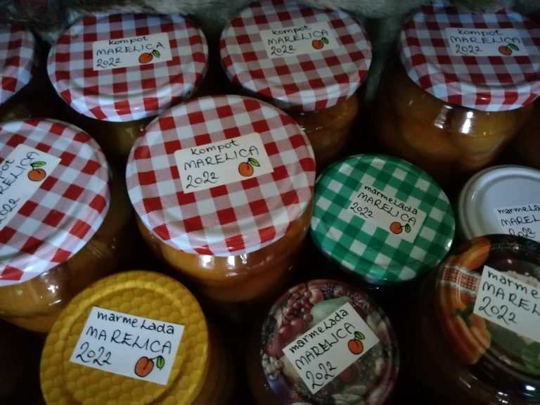 marelična marmelada5 NA KONCU MAVRICE